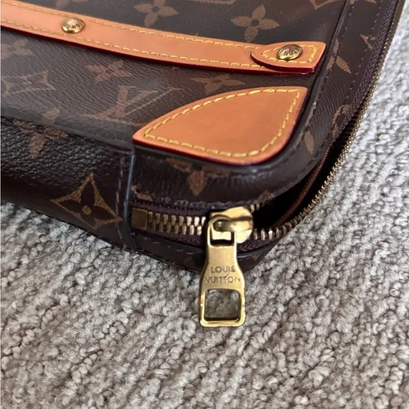 Louis Vuitton soft trunk messenger bag - Picture 2 of 7